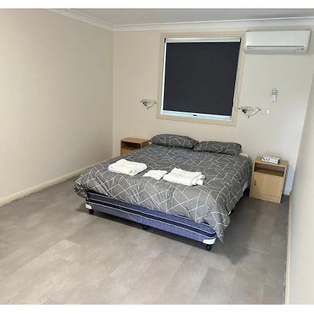 Yetholme Motel Buitenkant foto