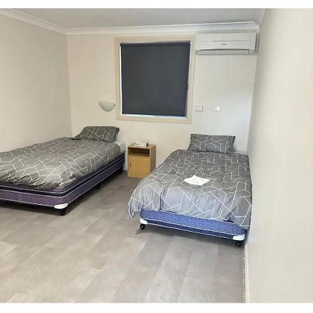 Yetholme Motel Buitenkant foto